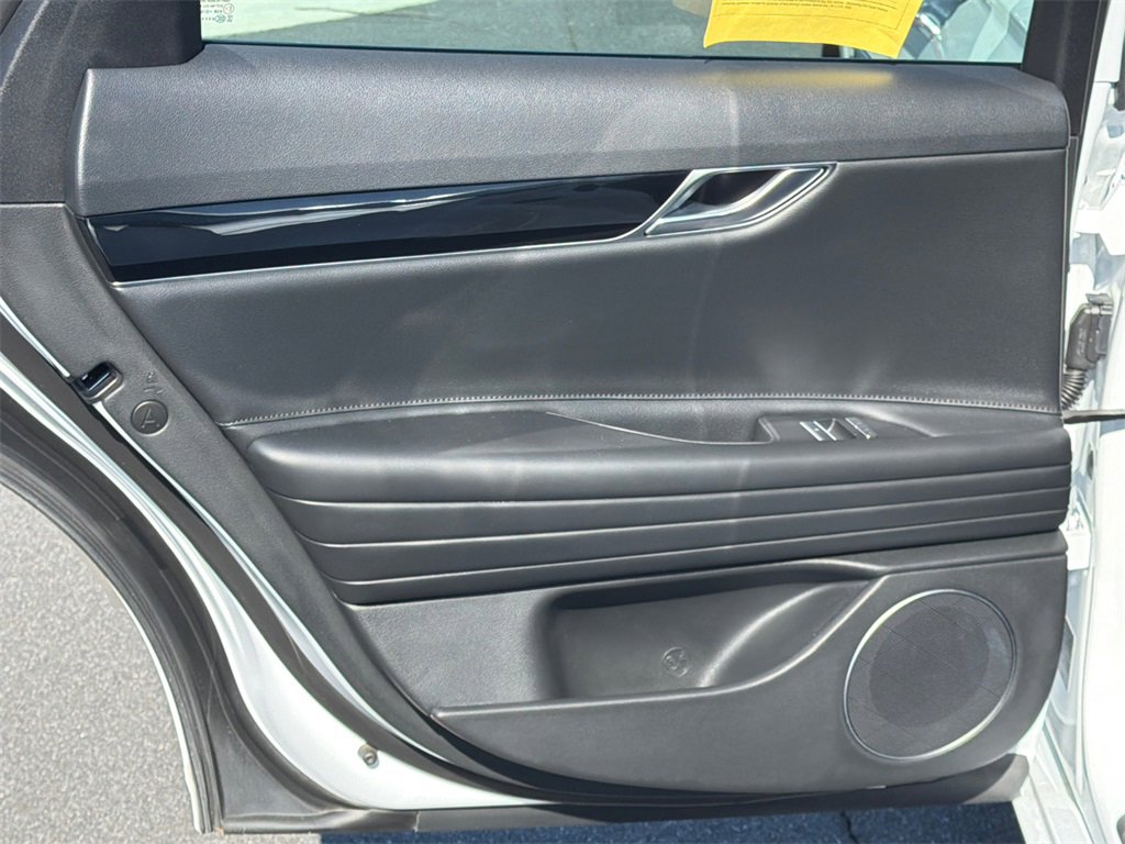 Used 2024 Genesis G80 2.5T image 20