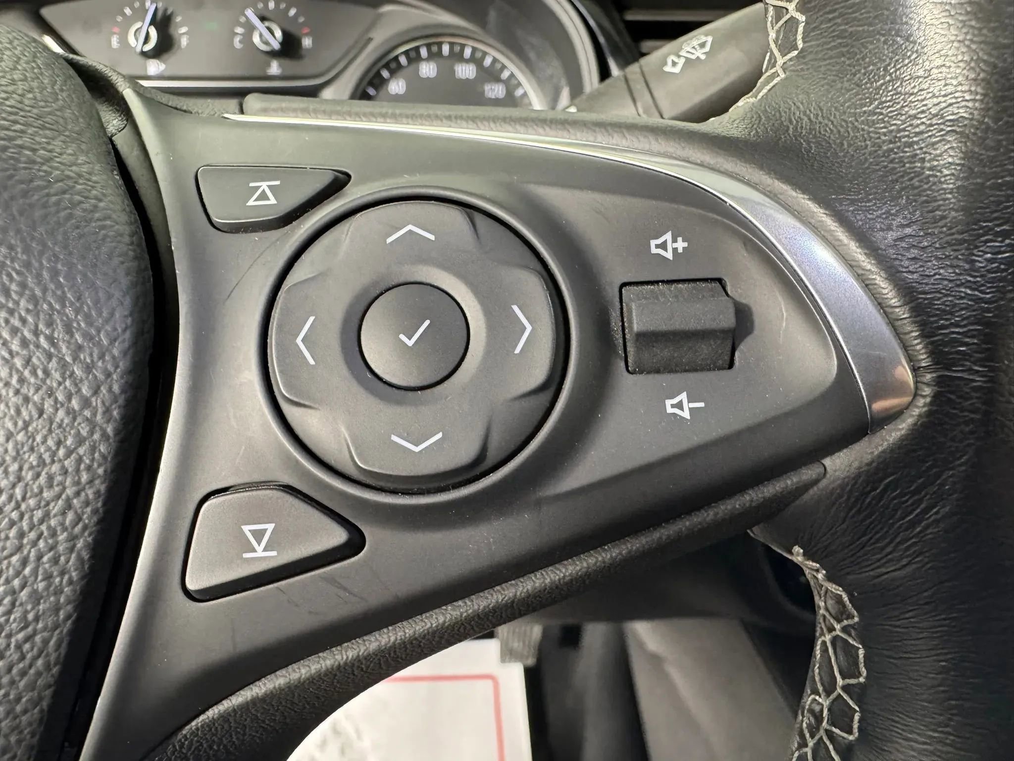 Used 2019 Buick Regal Preferred w/ Driver Confidence Package I image 16