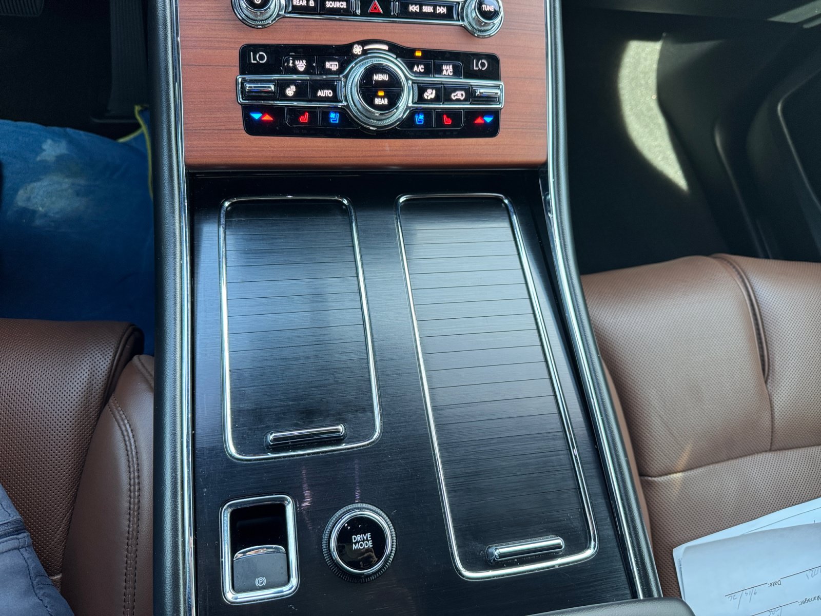 Used 2020 Lincoln Aviator Reserve w/ Equipment Group 201A AWD/4WD image 15
