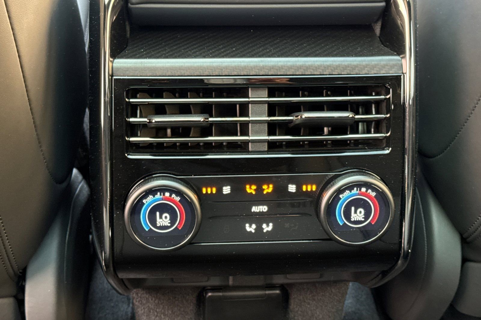 Used 2025 Land Rover Range Rover Sport SV Edition Two image 13