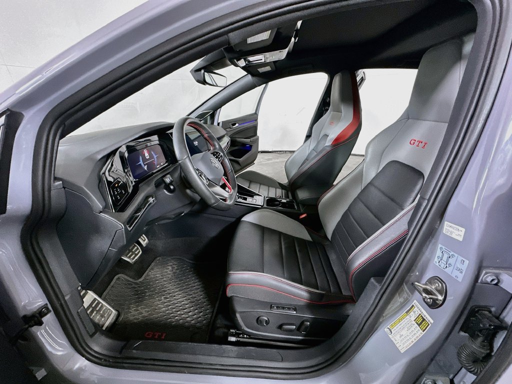 Used 2024 Volkswagen GTI Autobahn FWD image 17