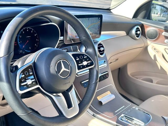 Used 2021 Mercedes-Benz GLC 300 4MATIC image 9