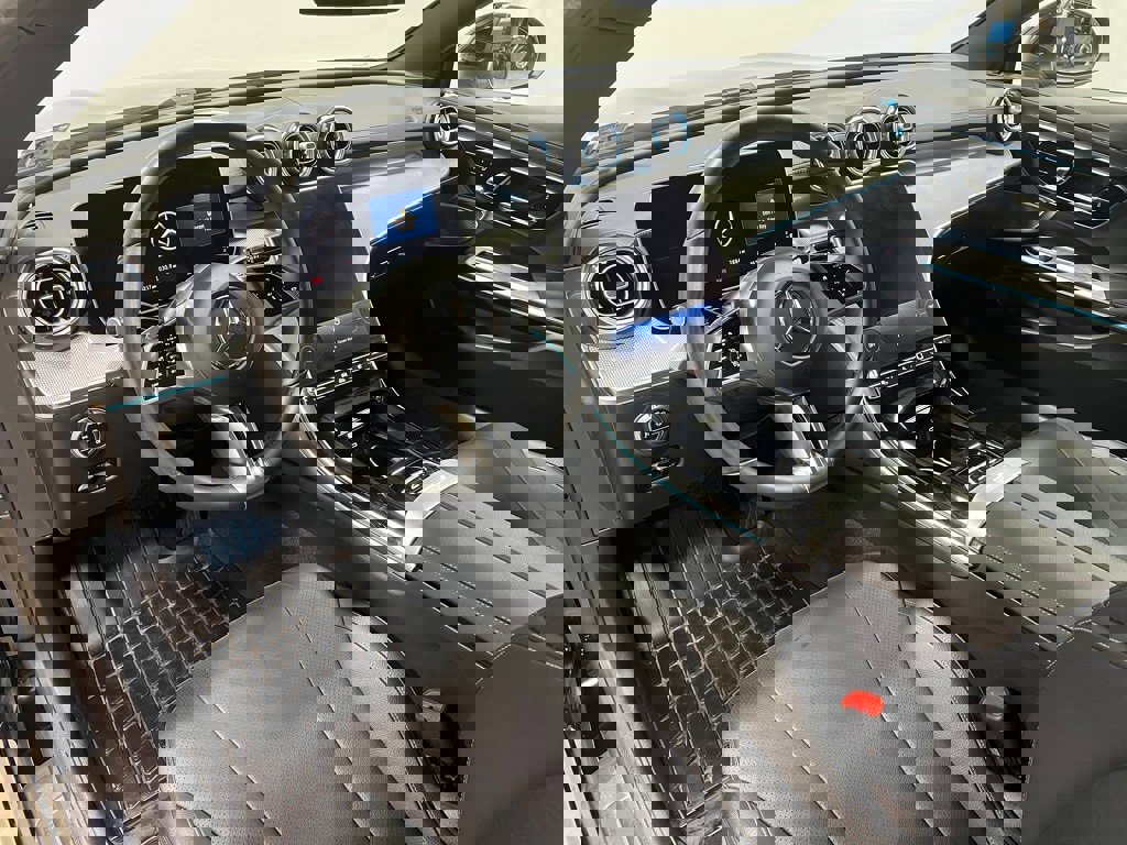 Used 2025 Mercedes-Benz CLE 300 4MATIC Cabriolet image 24