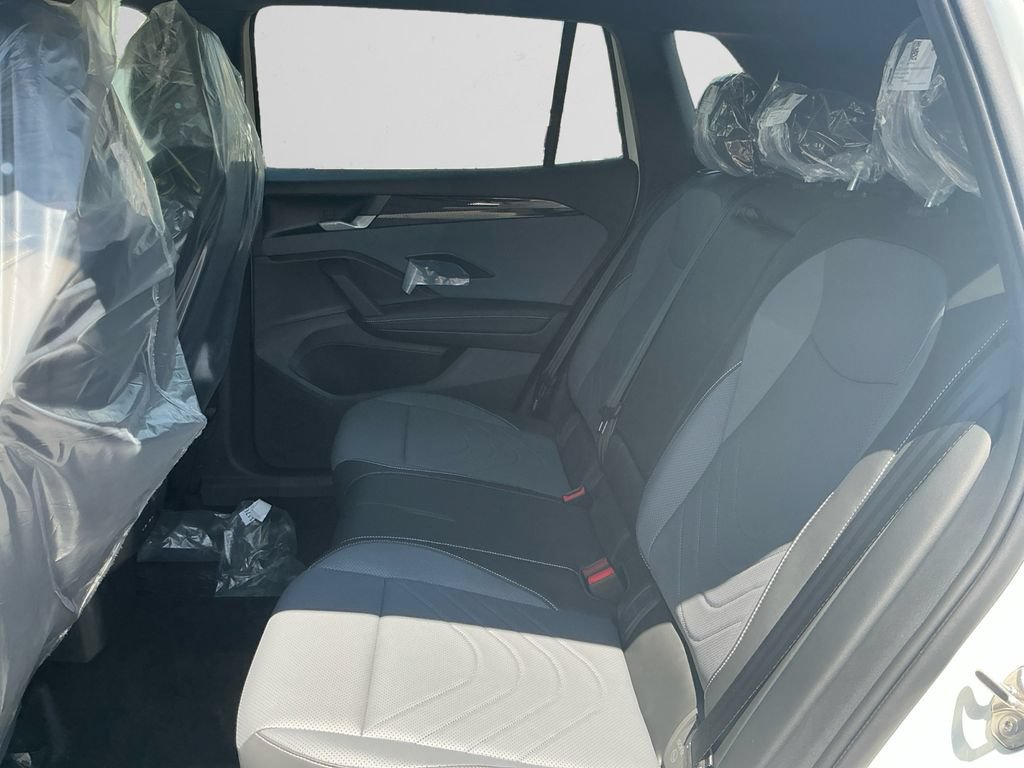 New 2026 Volkswagen Tiguan SE R-Line AWD/4WD image 13