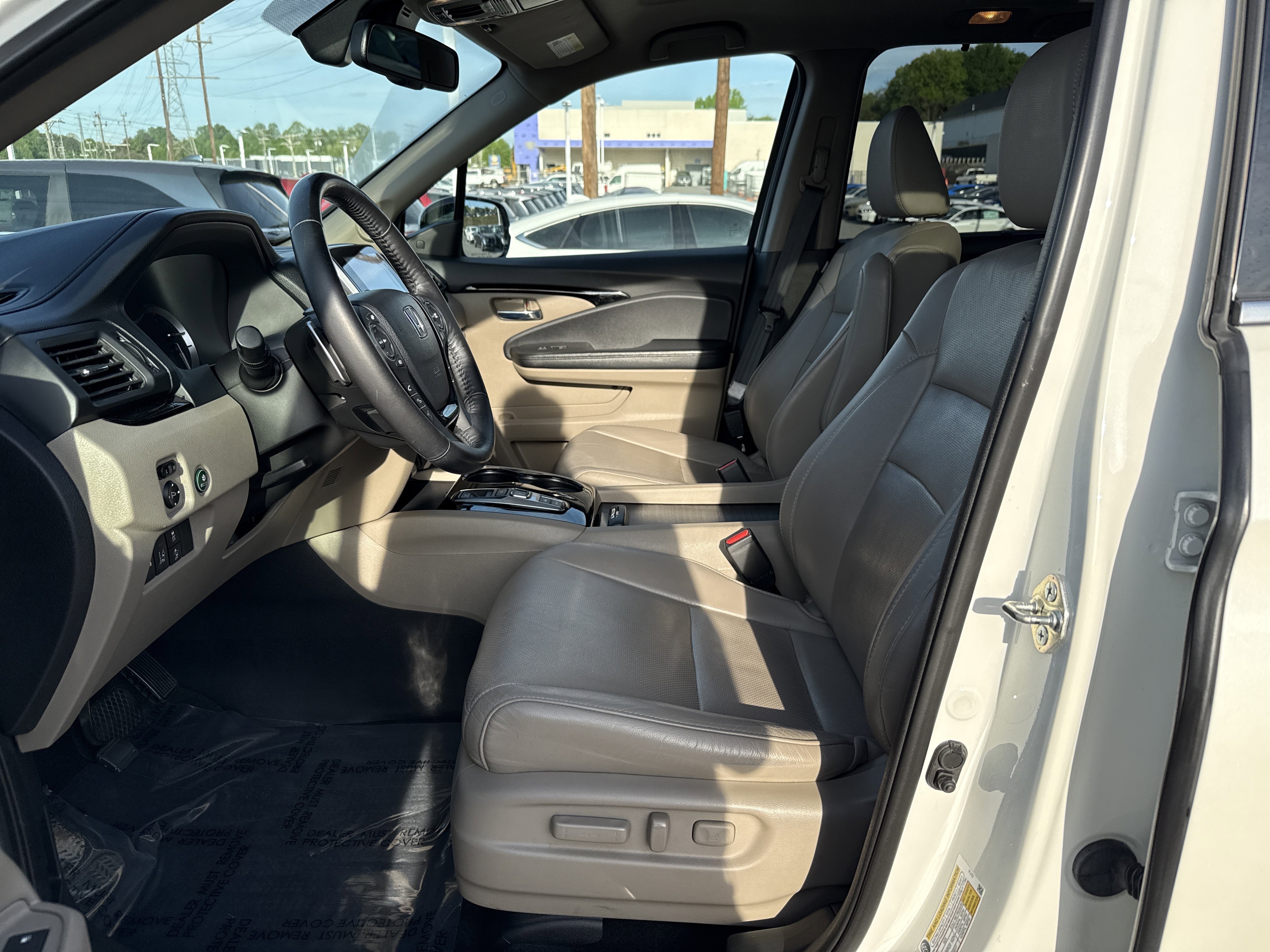 Used 2018 Honda Pilot Elite image 16