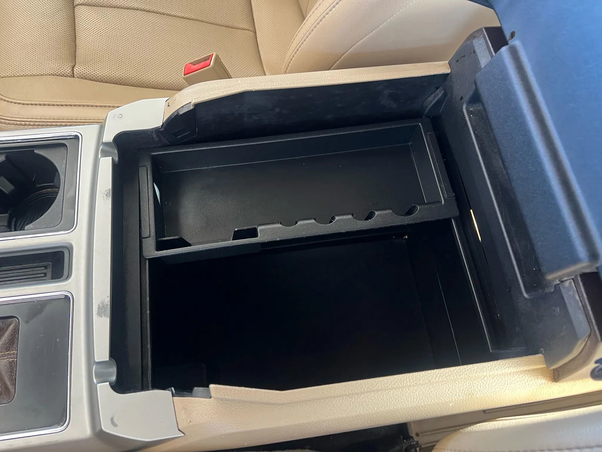 Used 2018 Ford F150 Lariat w/ Equipment Group 502A Luxury image 26