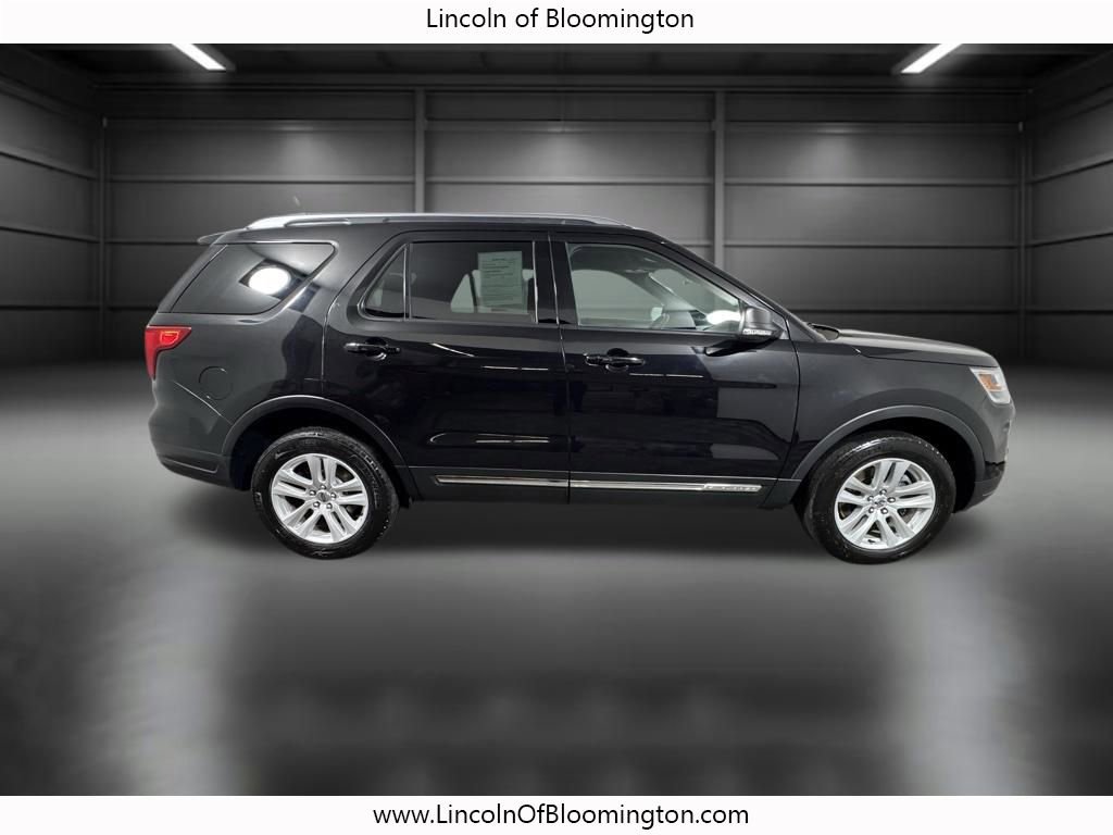 Used 2019 Ford Explorer XLT w/ Equipment Group 201A AWD/4WD image 7