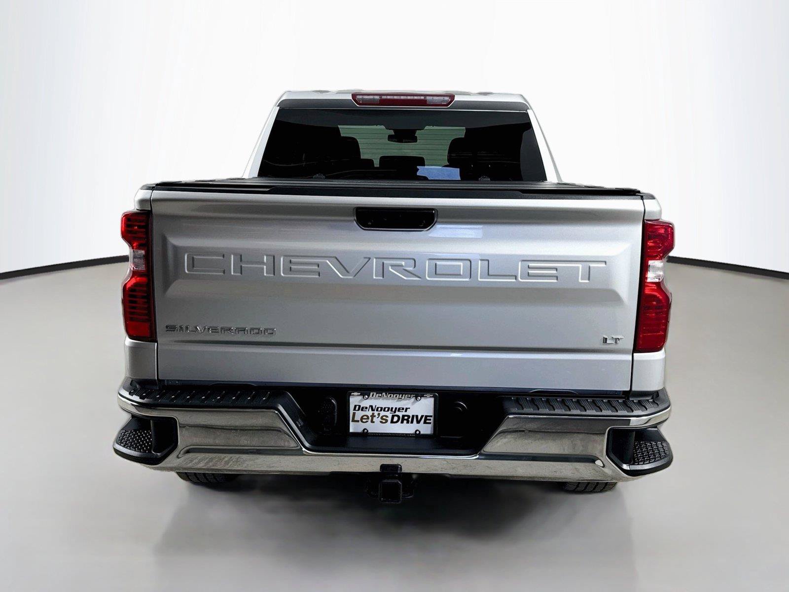 Used 2022 Chevrolet Silverado 1500 LT AWD/4WD image 11
