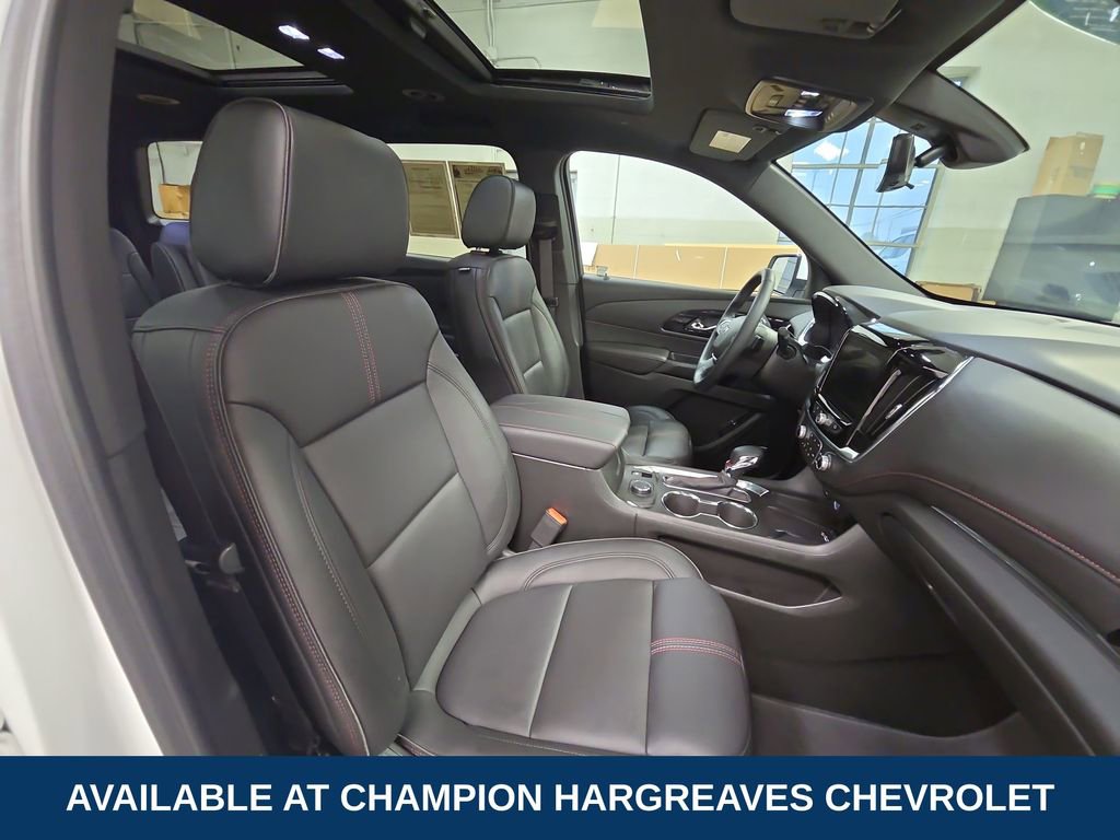 Used 2023 Chevrolet Traverse RS image 36