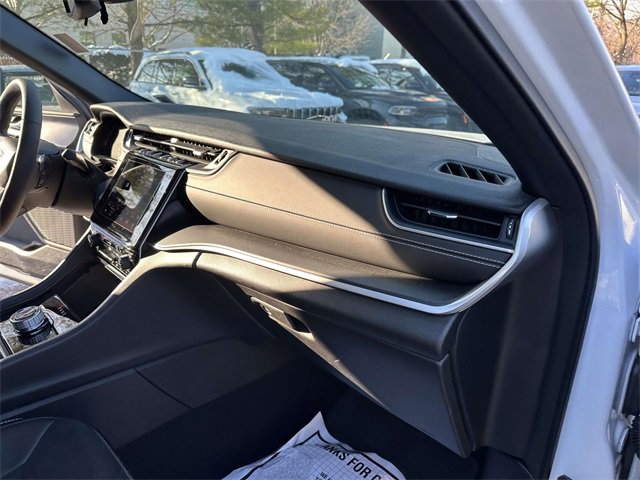 Certified 2024 Jeep Grand Cherokee L Altitude image 27