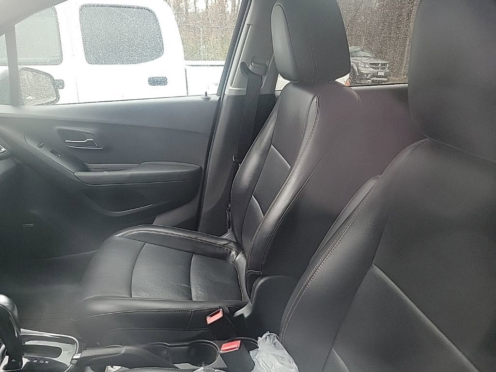 Used 2018 Chevrolet Trax Premier w/ LPO, Protection Package image 22