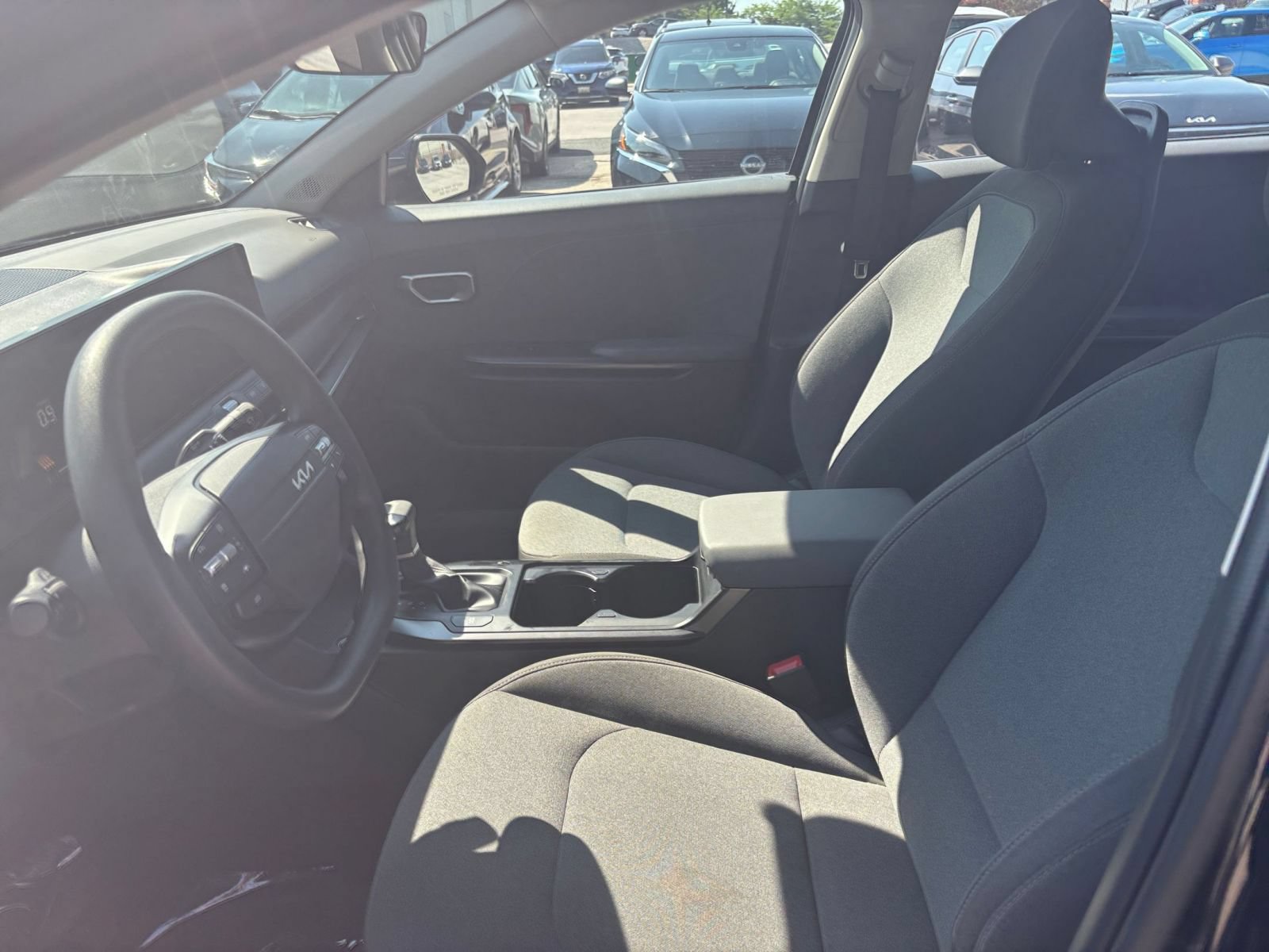 Used 2025 Kia K4 FWD image 22
