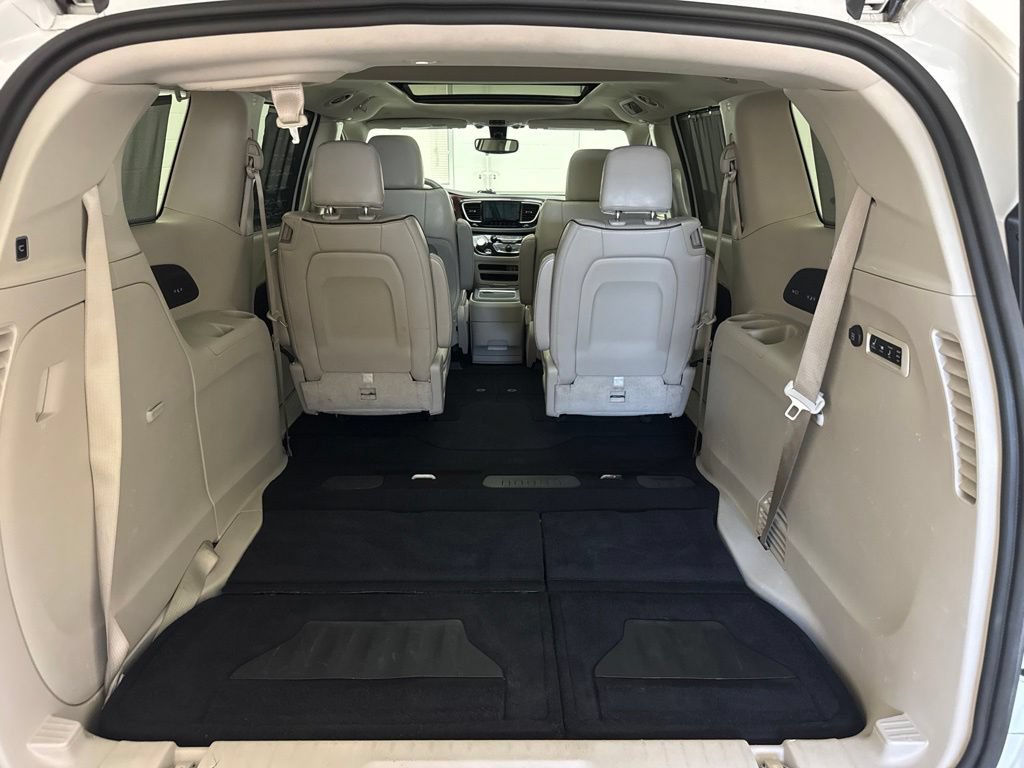 Used 2020 Chrysler Pacifica Limited FWD image 7