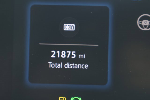 Certified 2025 Volkswagen Tiguan S image 2