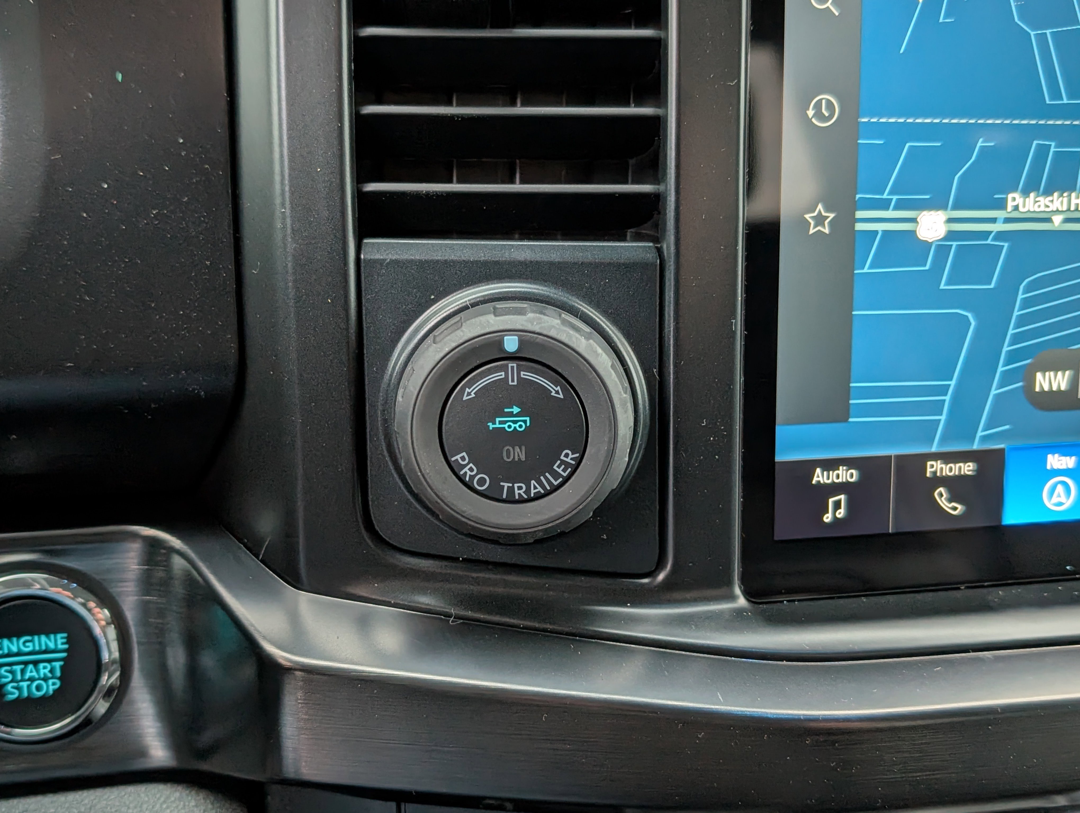 New 2026 Ford F350 Lariat w/ Lariat Premium Package image 24