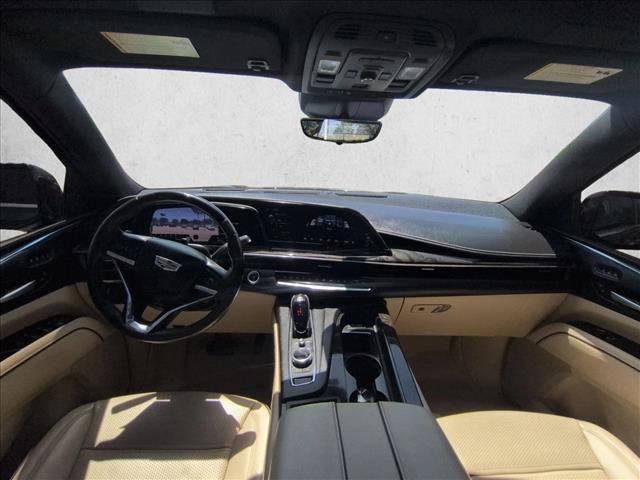 Used 2024 Cadillac Escalade Premium Luxury RWD image 16