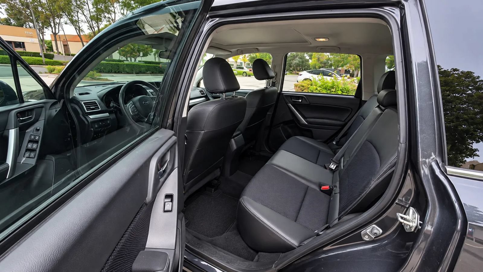 Used 2016 Subaru Forester 2.0XT Premium AWD/4WD image 13