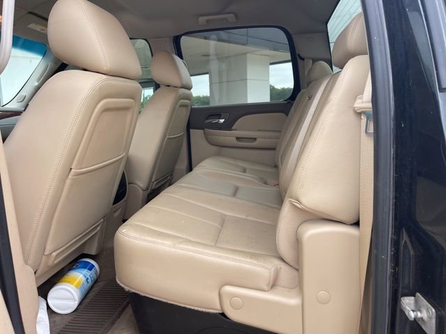 Used 2014 Chevrolet Silverado 2500 LTZ w/ LTZ Plus Package AWD/4WD image 11