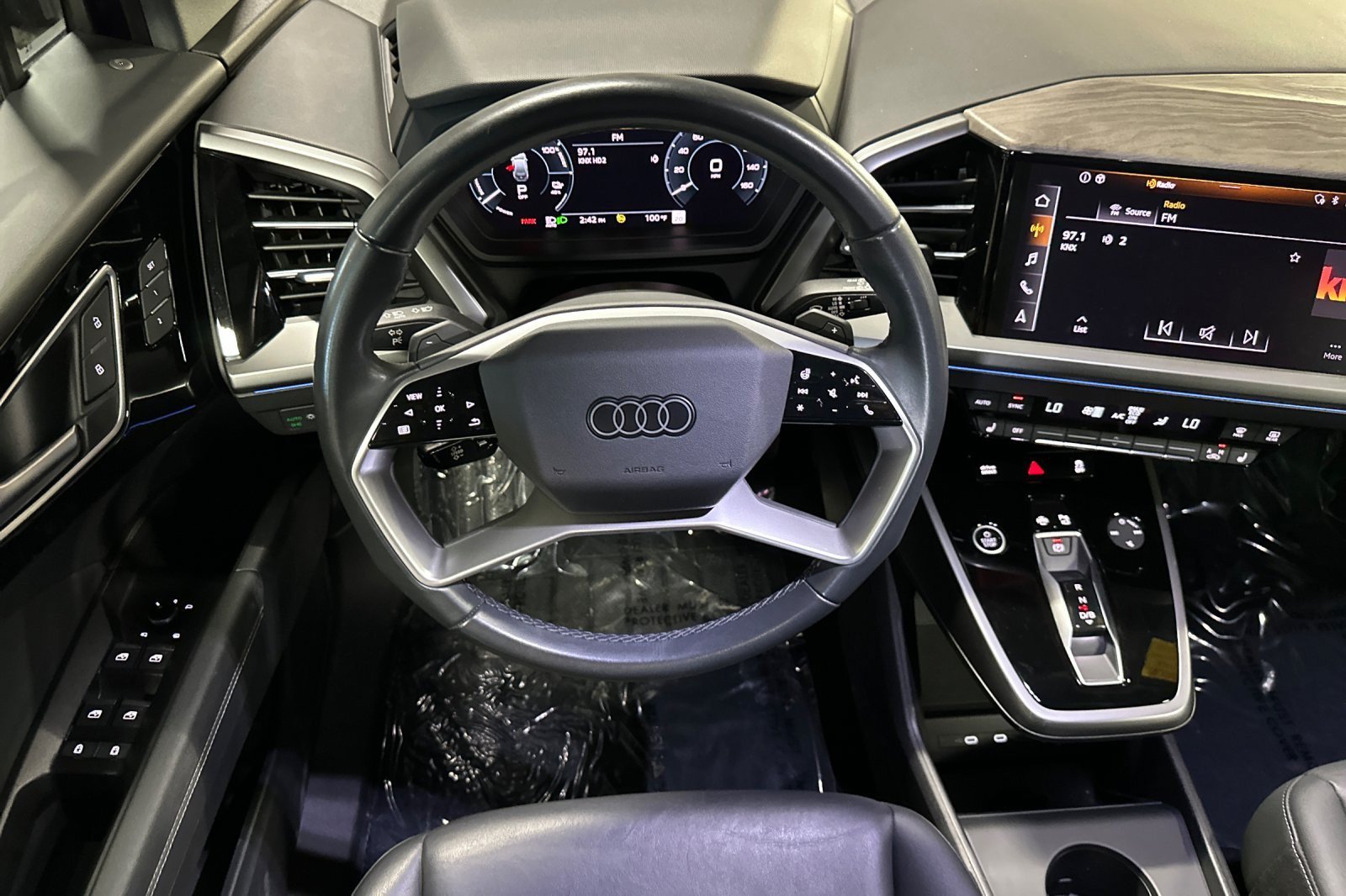 Used 2023 Audi Q4 e-tron Premium Plus AWD/4WD image 13