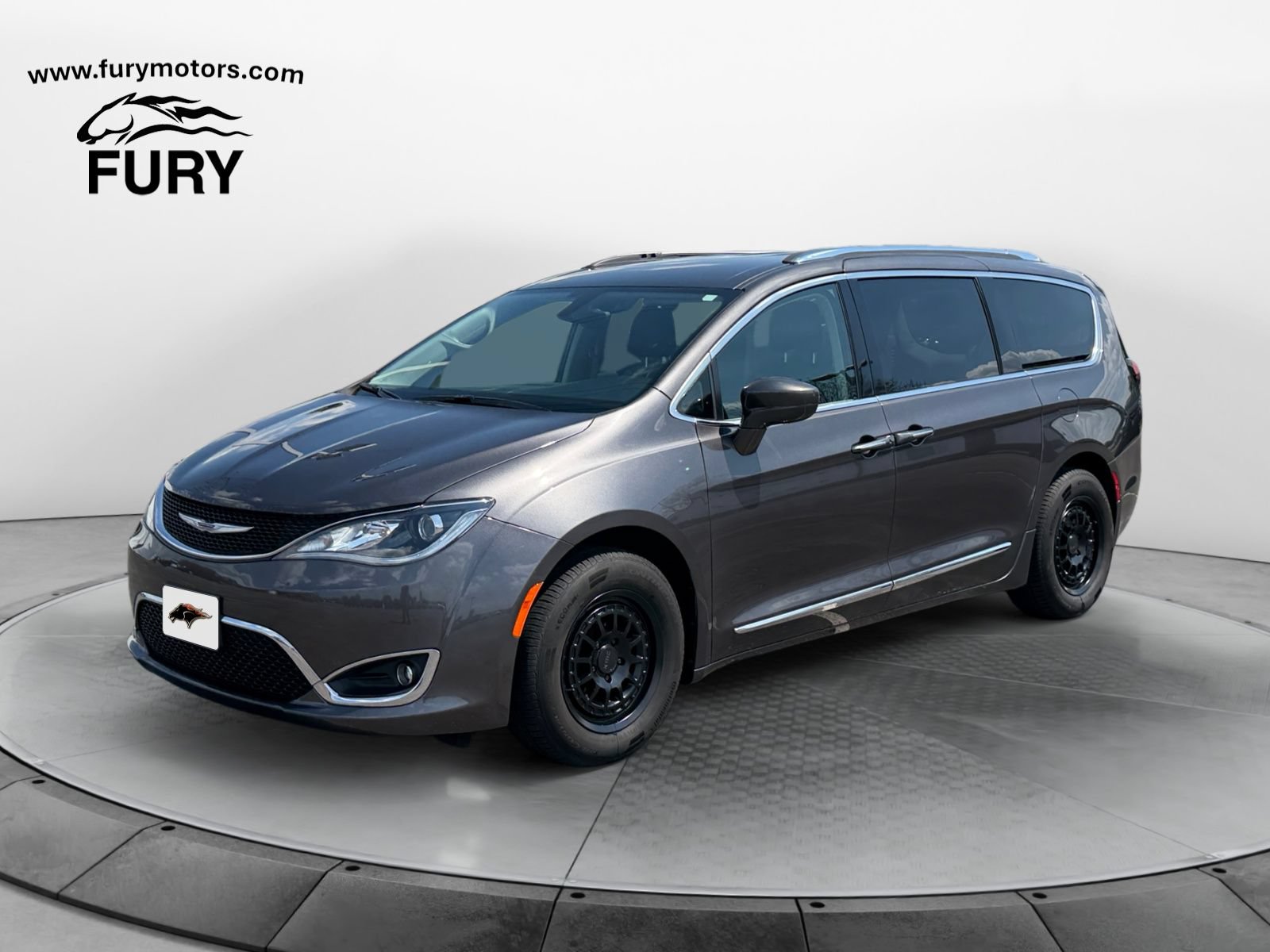 Used 2017 Chrysler Pacifica Touring-L Plus FWD image 8