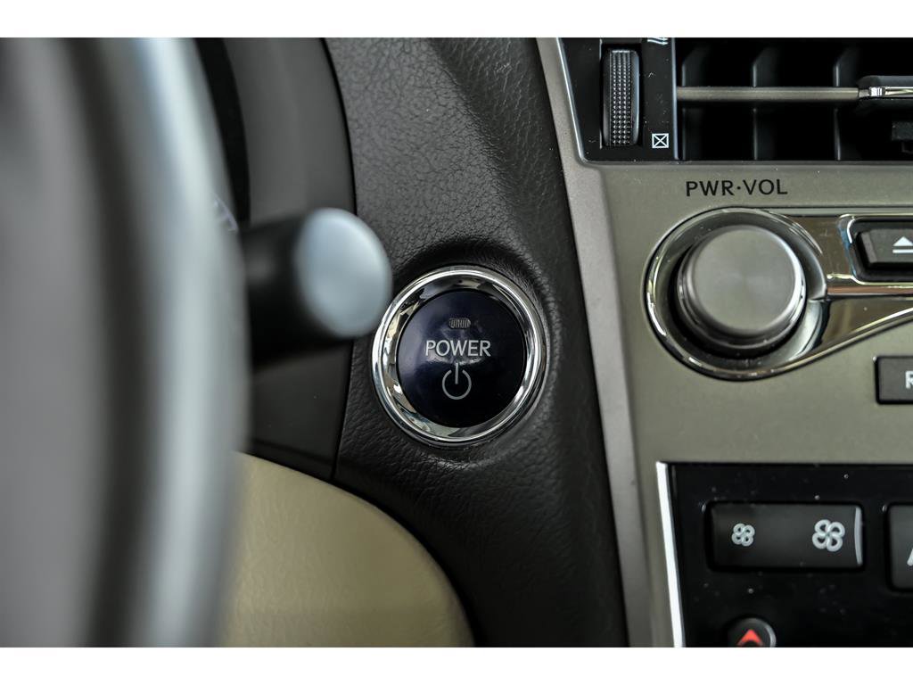 Used 2013 Lexus RX 450h AWD image 18