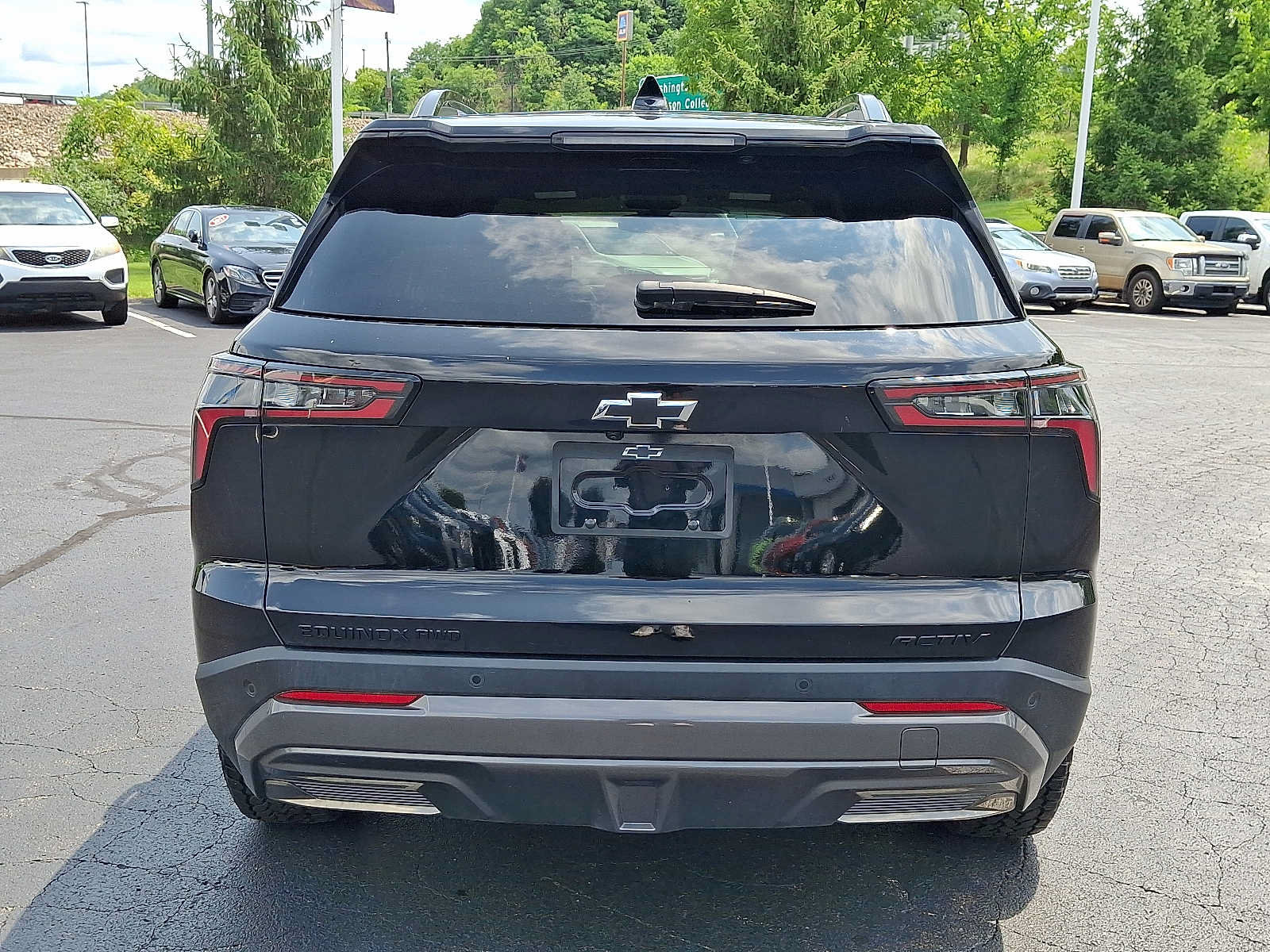Used 2026 Chevrolet Equinox ACTIV w/ LPO, Floor Liner Package AWD/4WD image 5