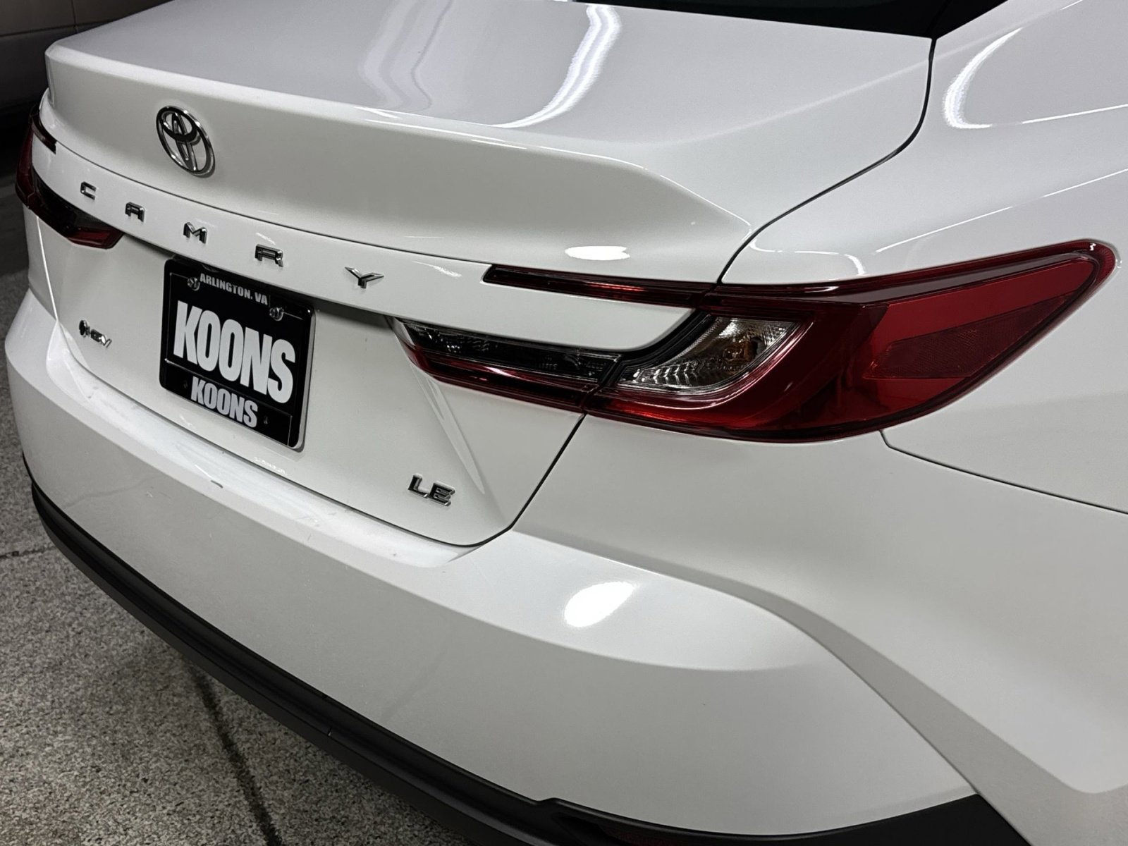 Used 2025 Toyota Camry LE image 30