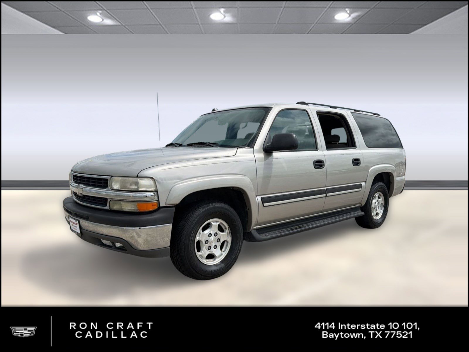 Used 2004 Chevrolet Suburban LS RWD image 1