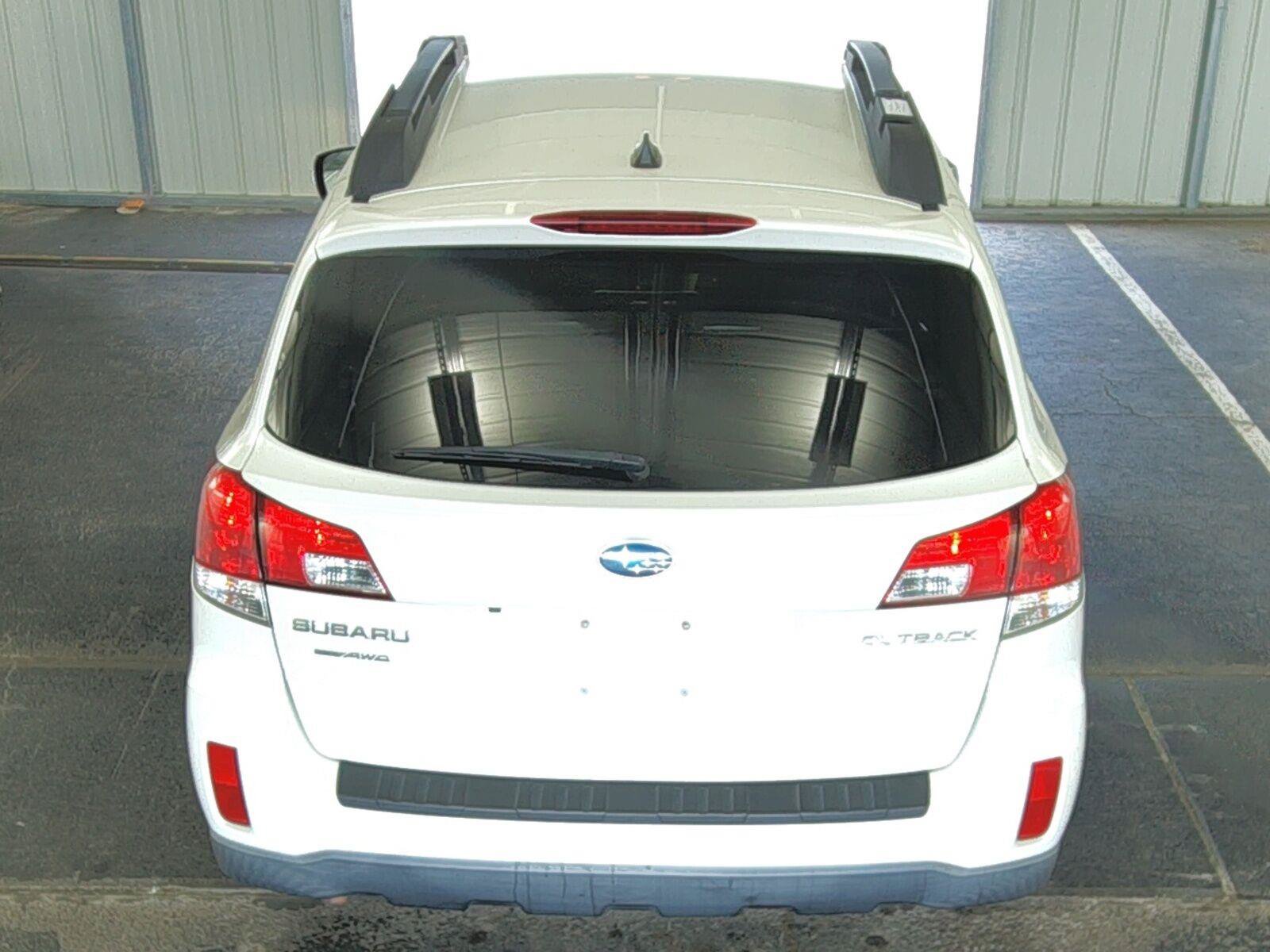 Used 2014 Subaru Outback 2.5i Limited AWD/4WD image 5