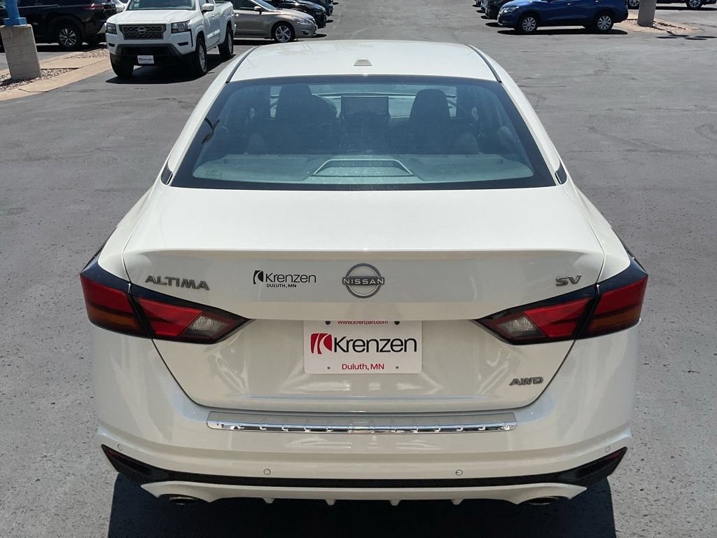 Used 2023 Nissan Altima 2.5 SV w/ SV Premium Package AWD/4WD image 6