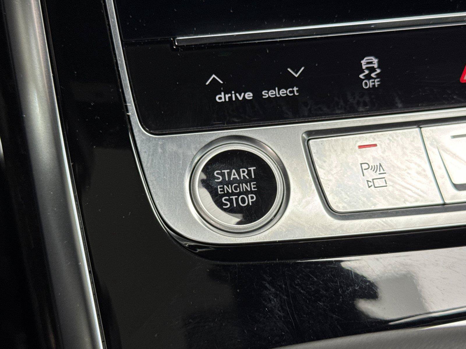 Certified 2026 Audi Q8 Prestige AWD/4WD image 23