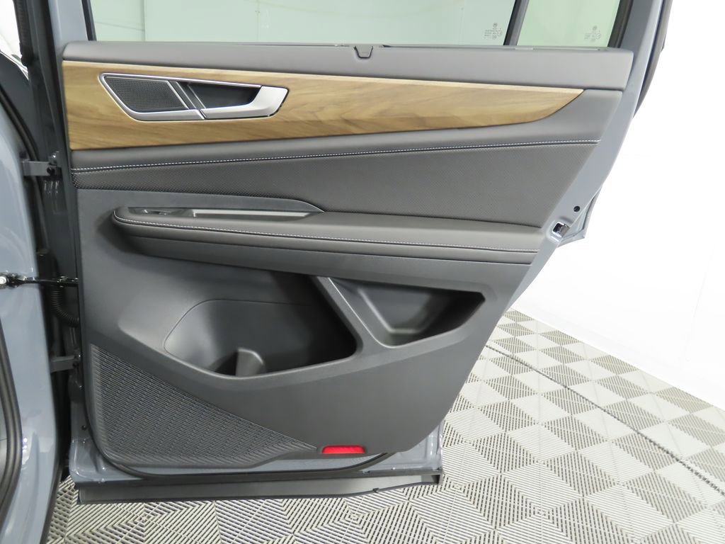 New 2026 Volkswagen Atlas SE image 27