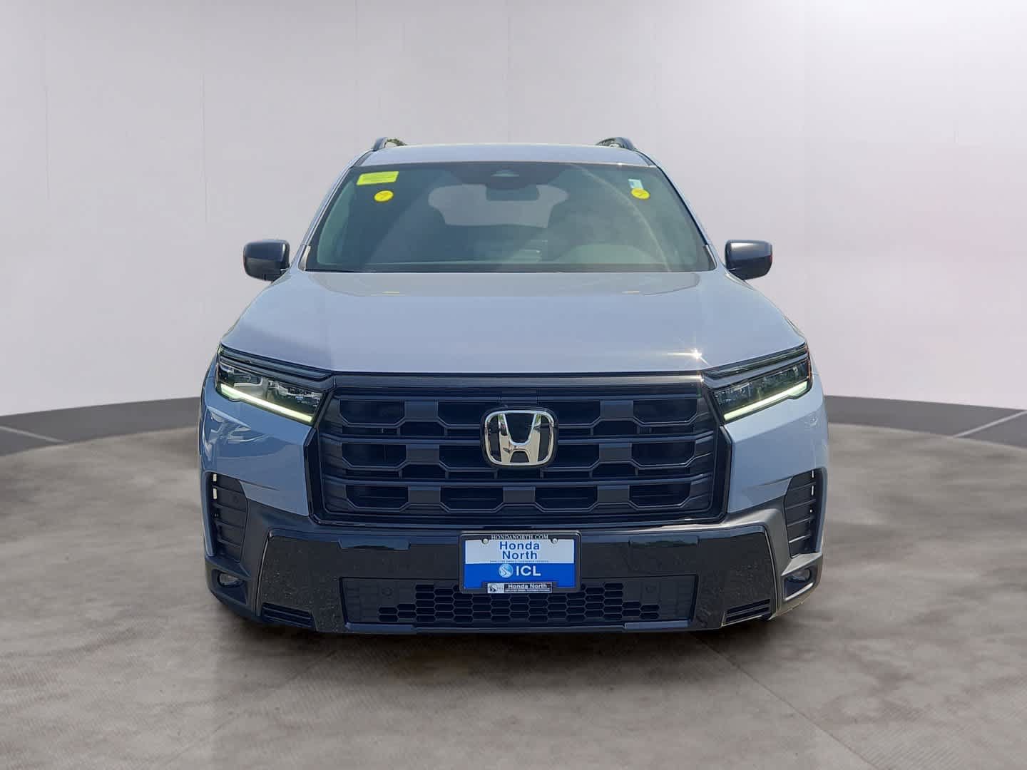 Certified 2026 Honda Pilot Sport image 2