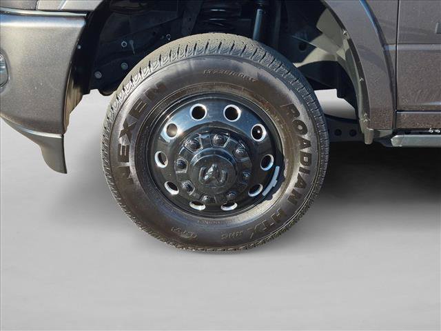 Used 2025 RAM 3500 Limited AWD/4WD image 8