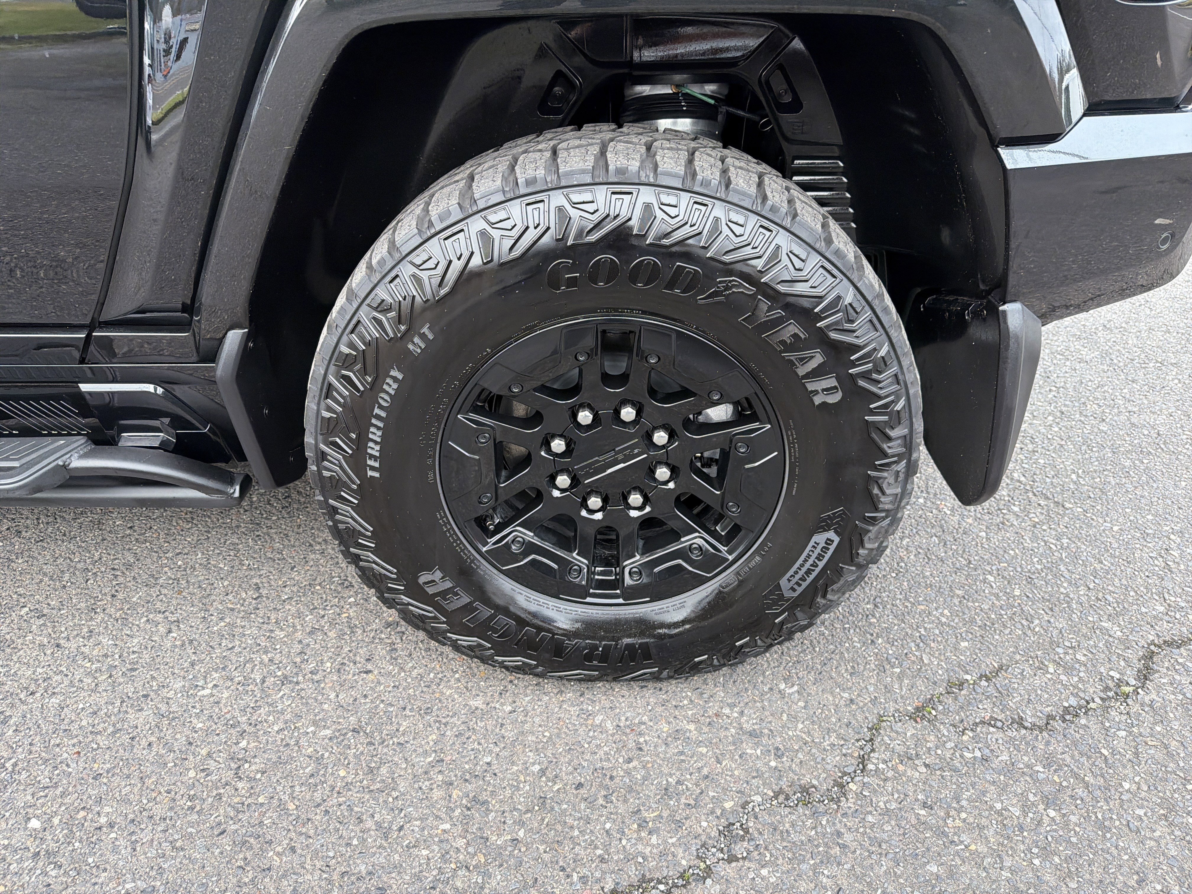 Used 2024 GMC Hummer EV 2X w/ Extreme Off-Road Package image 25