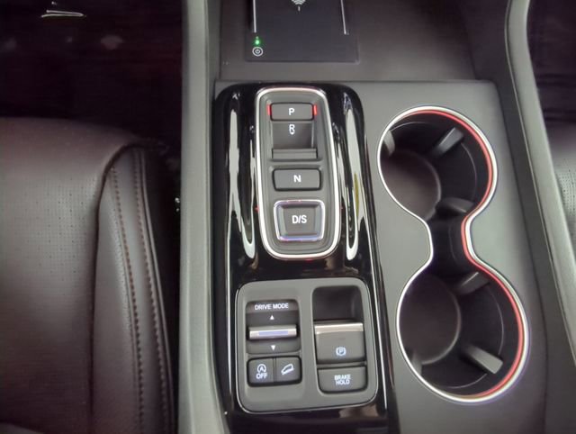 Used 2025 Honda Pilot Black Edition image 29