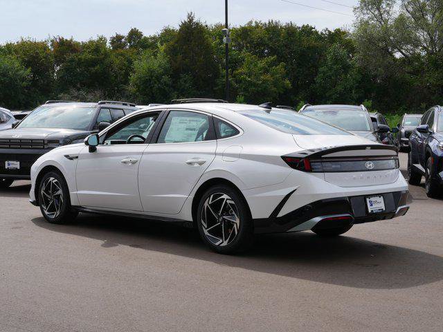 New 2026 Hyundai Sonata SEL FWD image 3