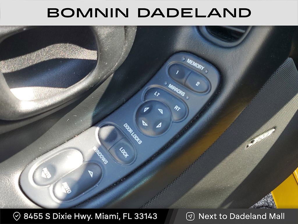 Used 2003 Chevrolet Corvette Base w/ Preferred Equipment Group image 15