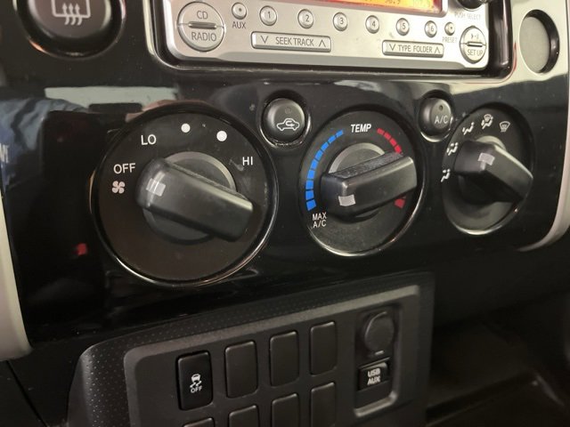 Used 2013 Toyota FJ Cruiser 4WD image 13