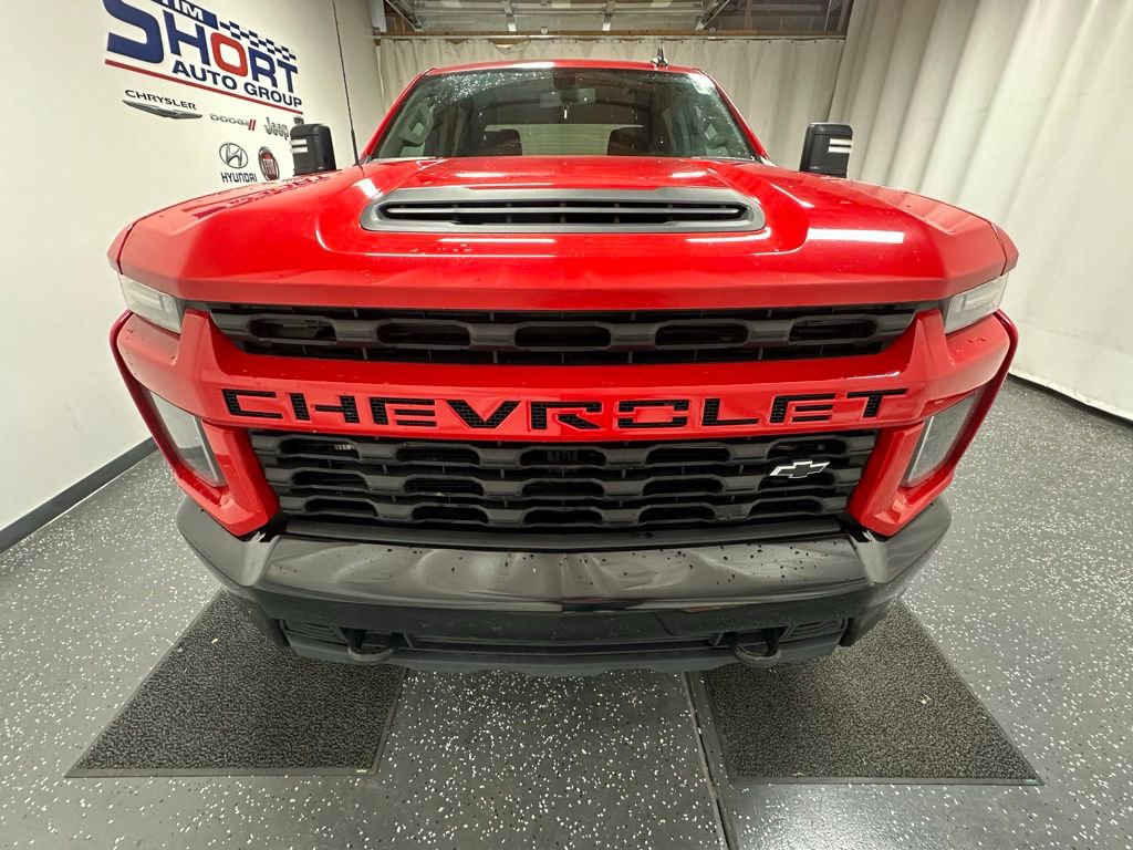 Used 2023 Chevrolet Silverado 2500 Custom w/ Custom Value Package image 3