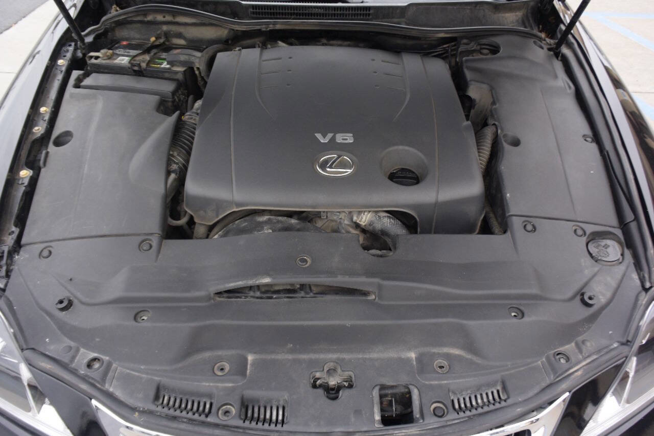 Used 2011 Lexus IS 250 image 34