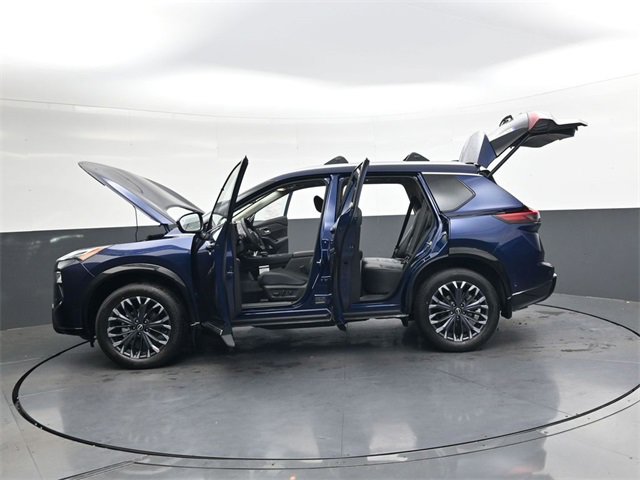 New 2026 Nissan Rogue Platinum image 32
