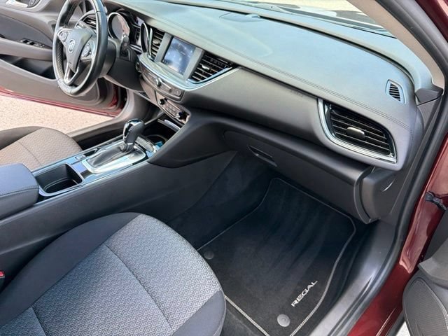 Used 2019 Buick Regal Preferred FWD image 24