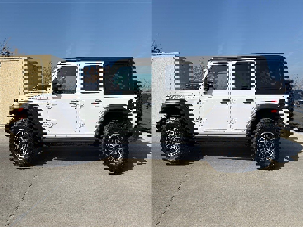 Used 2024 Jeep Wrangler Unlimited Rubicon image 10