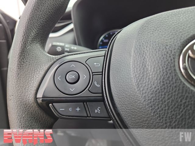 Used 2021 Toyota RAV4 LE image 12