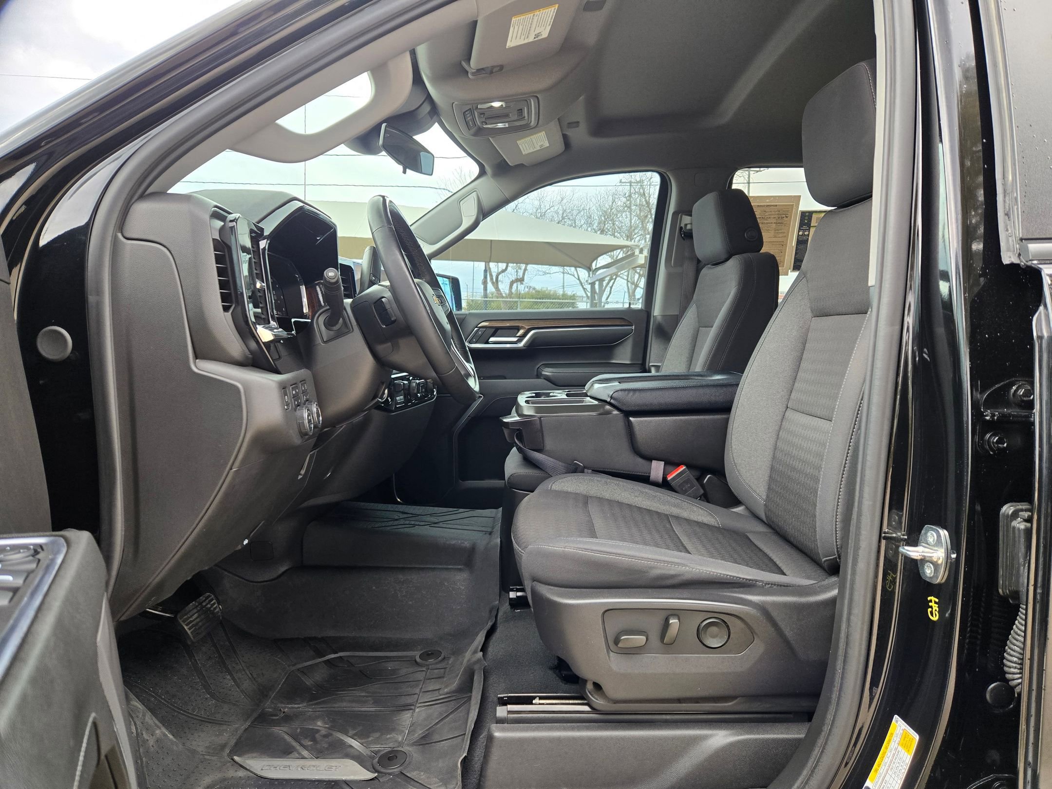 Certified 2024 Chevrolet Silverado 1500 LT w/ Texas Edition Plus image 9