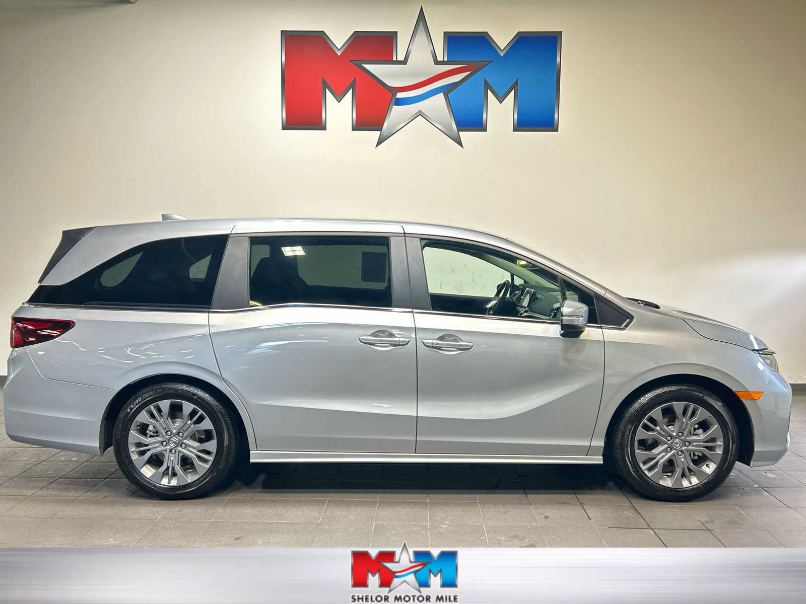 Used 2025 Honda Odyssey Touring