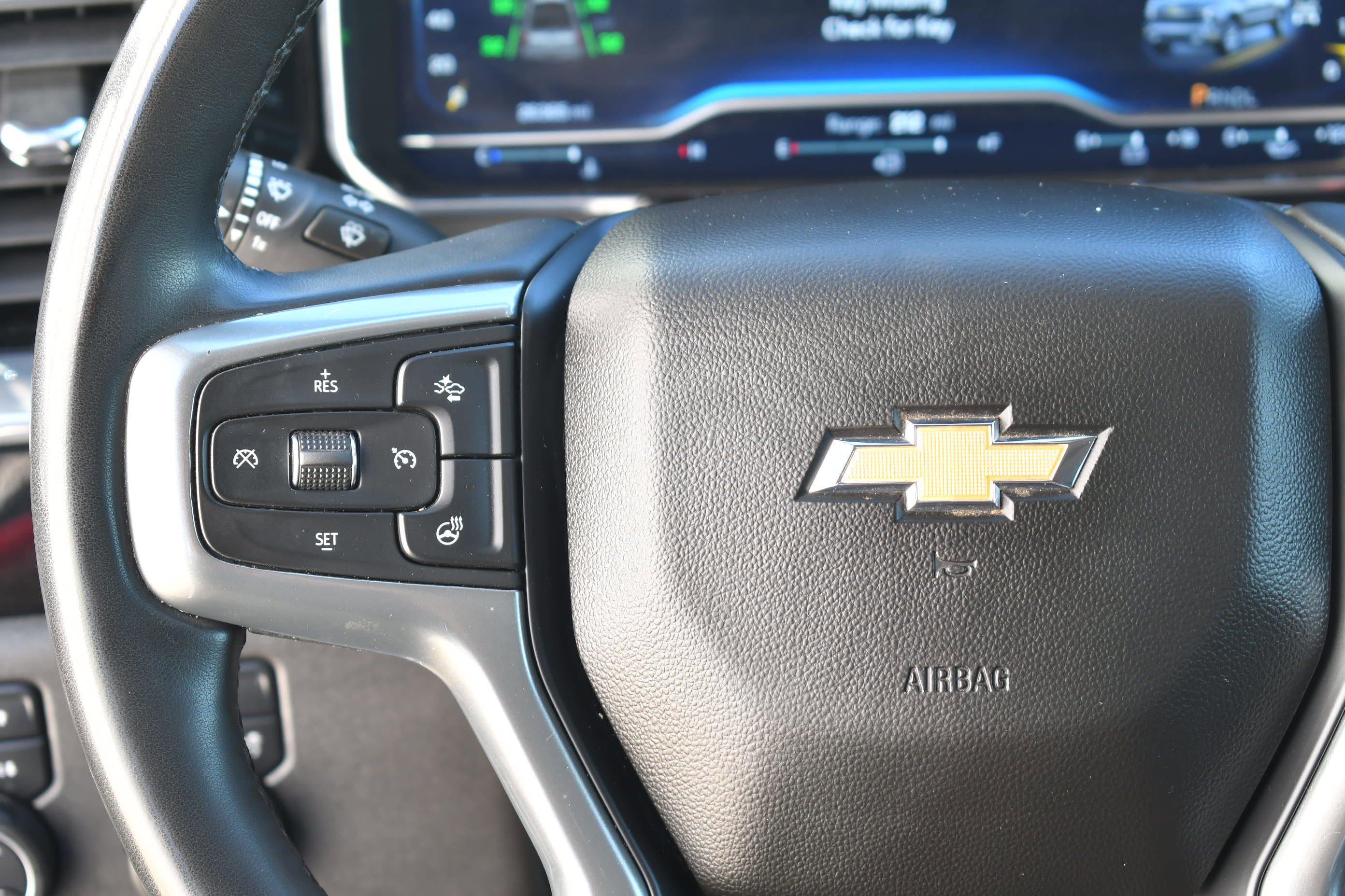 Used 2023 Chevrolet Silverado 1500 LT w/ Z71 Off-Road Package image 18