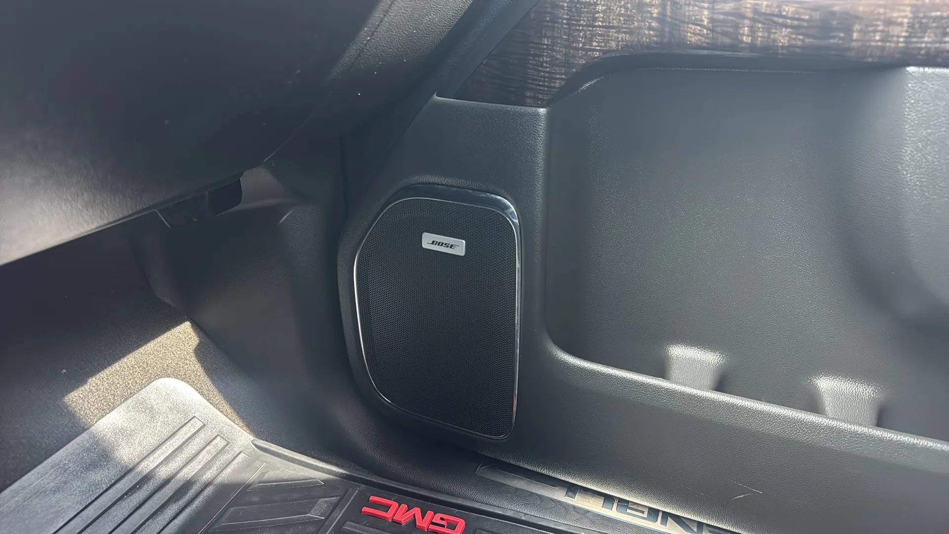 Used 2016 GMC Sierra 1500 Denali AWD/4WD image 42