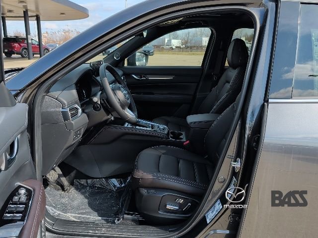New 2025 MAZDA CX-5 Signature image 8